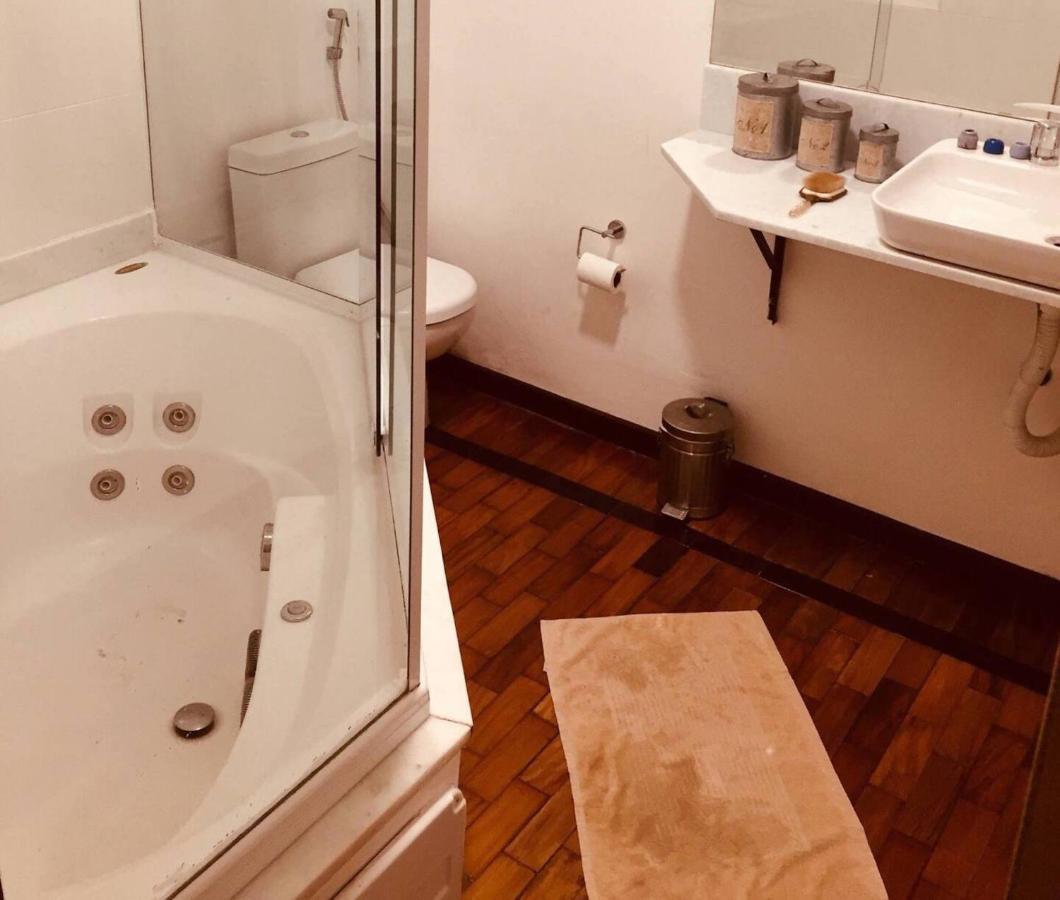 Apartamento Fullano _ Entre Copacabana E Ipanema - Privativas Confortaveis!