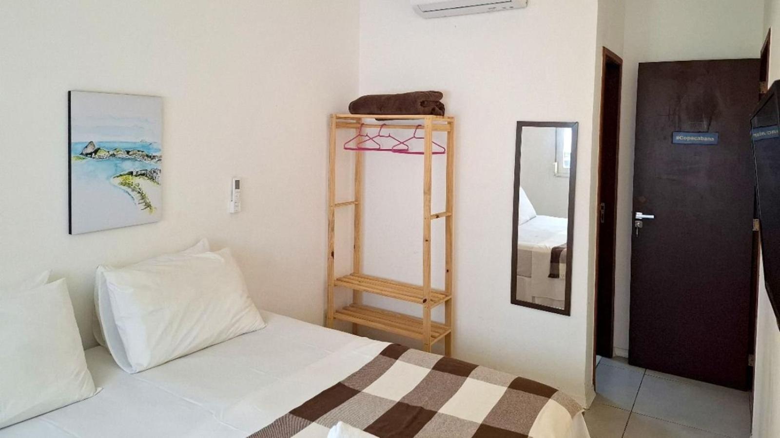 Apartamento Fullano _ Entre Copacabana E Ipanema - Privativas Confortaveis! *